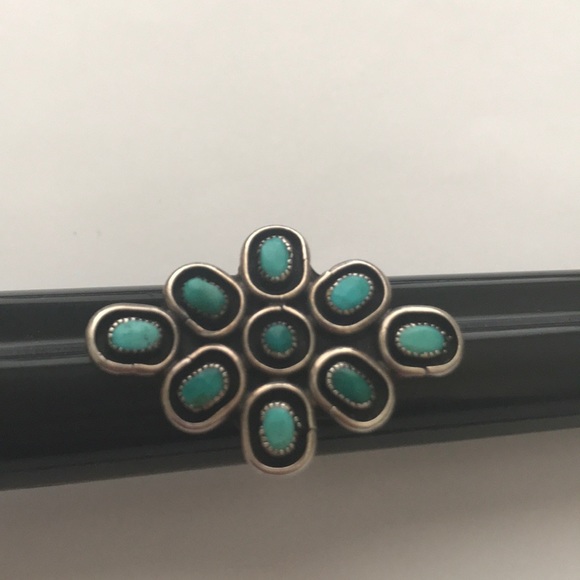 ❌SOLD❌•Zuni Petite Point Ring• - Picture 5 of 8